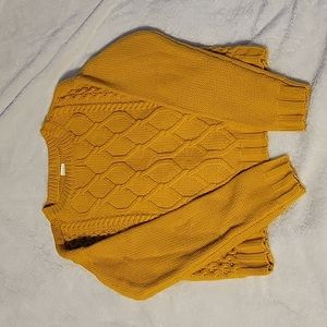 Knitted musturd yellow sweater